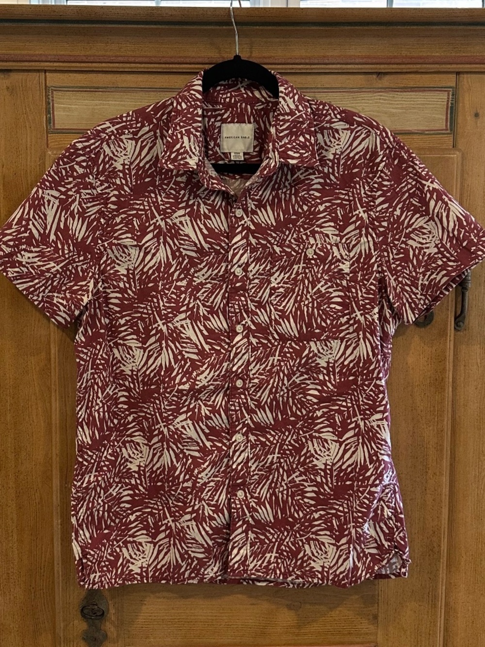 Men's - AMERICAN EAGLE - Red Tropical Palm Cotton Button Down Short Sleeve -Sz M